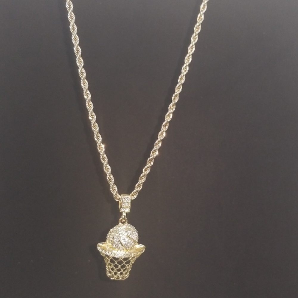 UNISEX GOLD NECKLACE